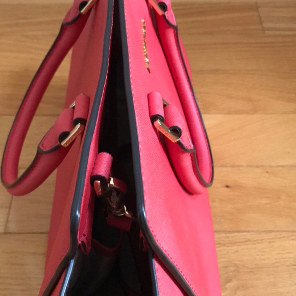 MK Leather Bag - Picture 2 of 4